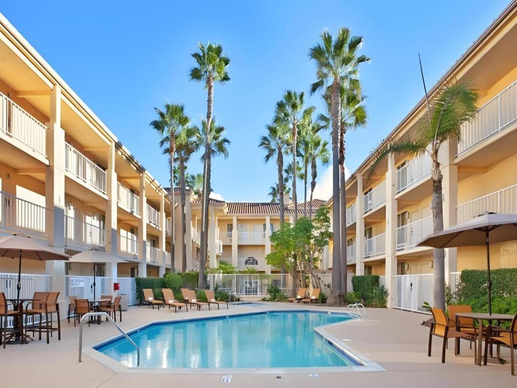 Hotel San Diego-Rancho Bernardo Экстерьер фото