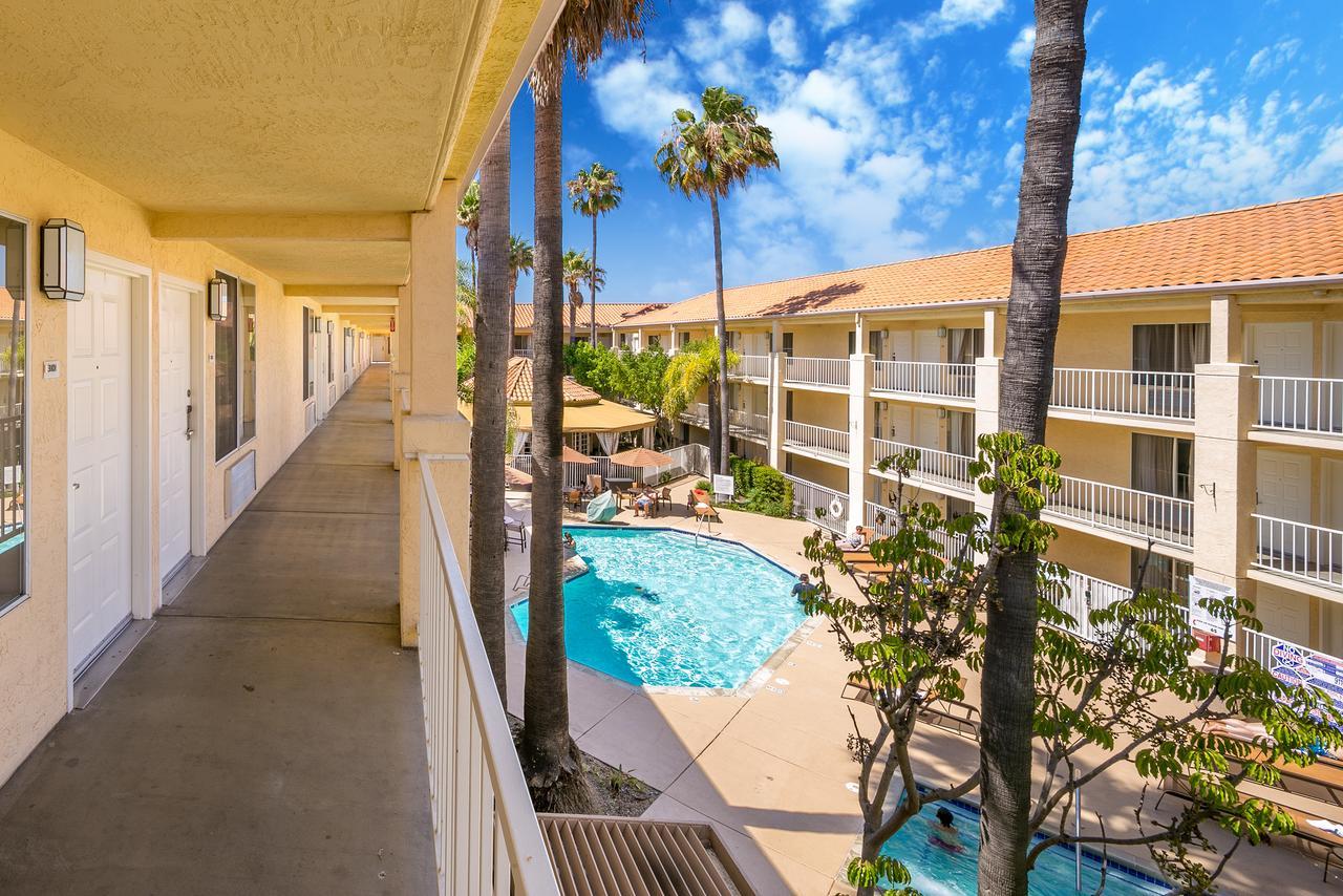 Hotel San Diego-Rancho Bernardo Экстерьер фото