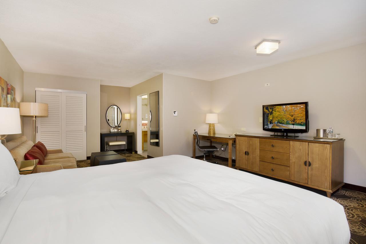 Radisson Hotel San Diego Rancho Bernardo Экстерьер фото