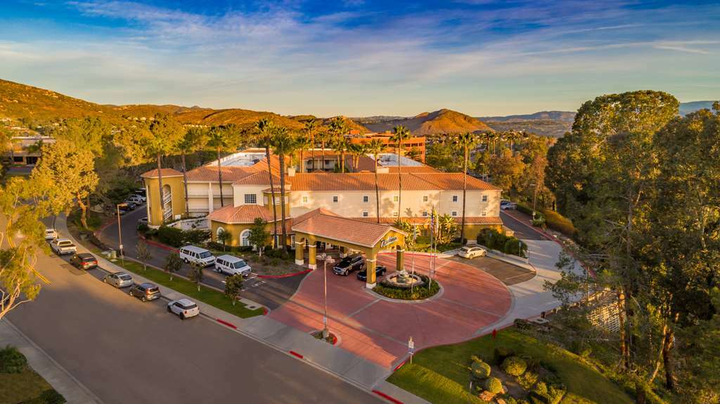 Radisson Hotel San Diego Rancho Bernardo Экстерьер фото