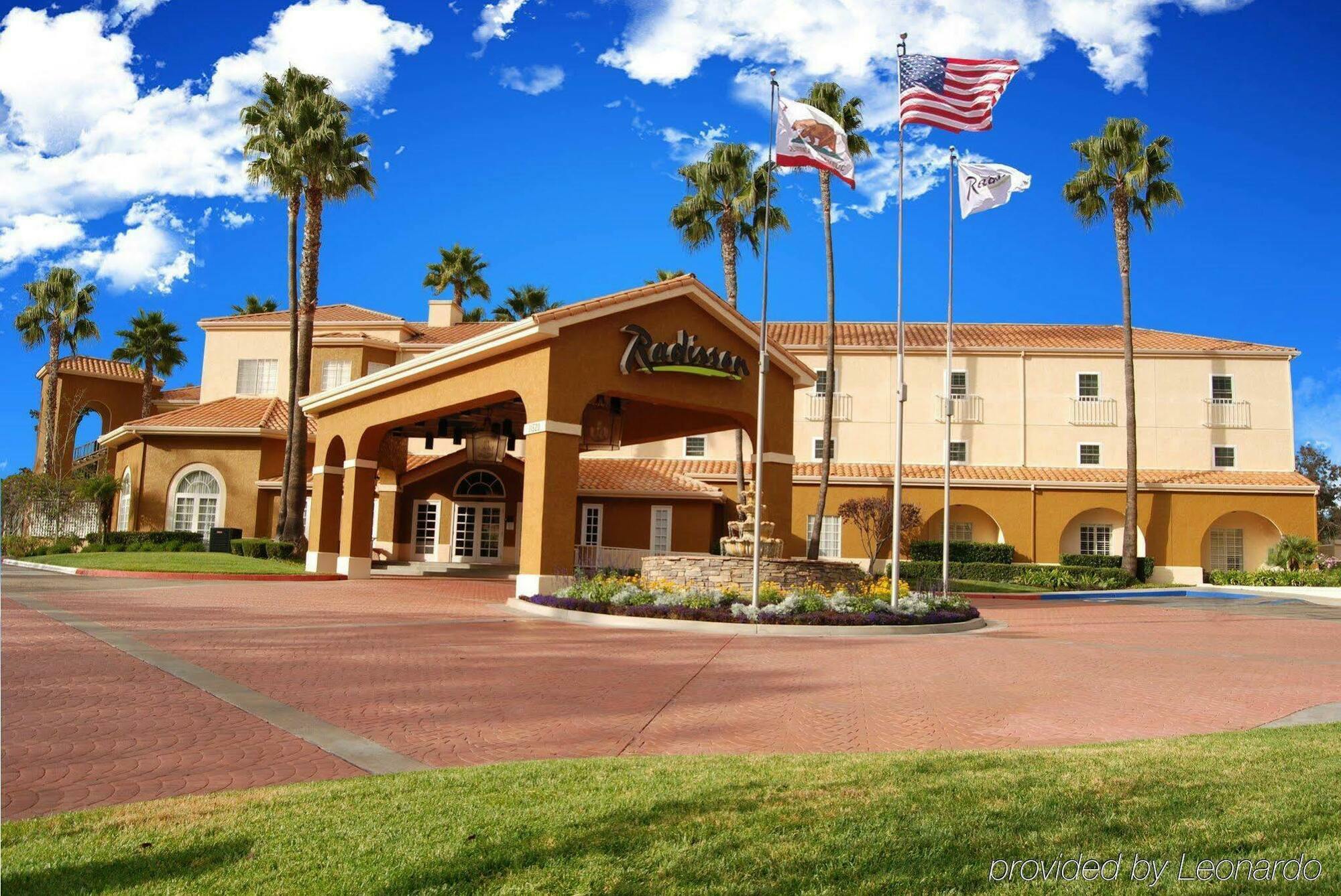 Radisson Hotel San Diego Rancho Bernardo Экстерьер фото